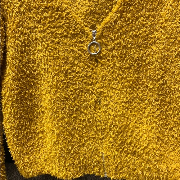 Sweater - Picture 2 of 3